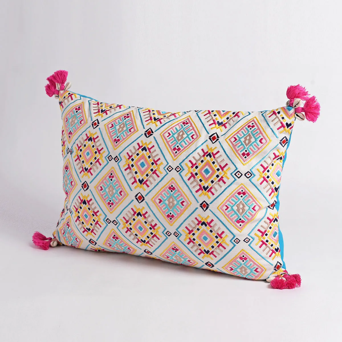 Banjara - Embroidered, multicolored, Peruvian cushion cover