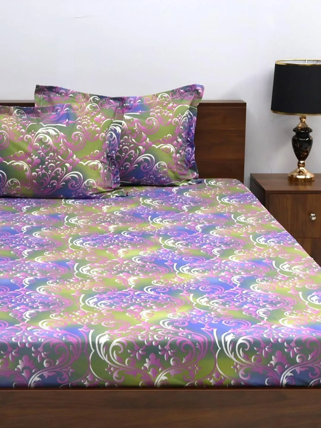 Bombay Dyeing King Size Bedsheet 144 TC Cotton Premium Bedsheet & 2 Pillow Covers | King Size | 274 X 274 Cms | Fade Less Colors | 2006 - Voilet