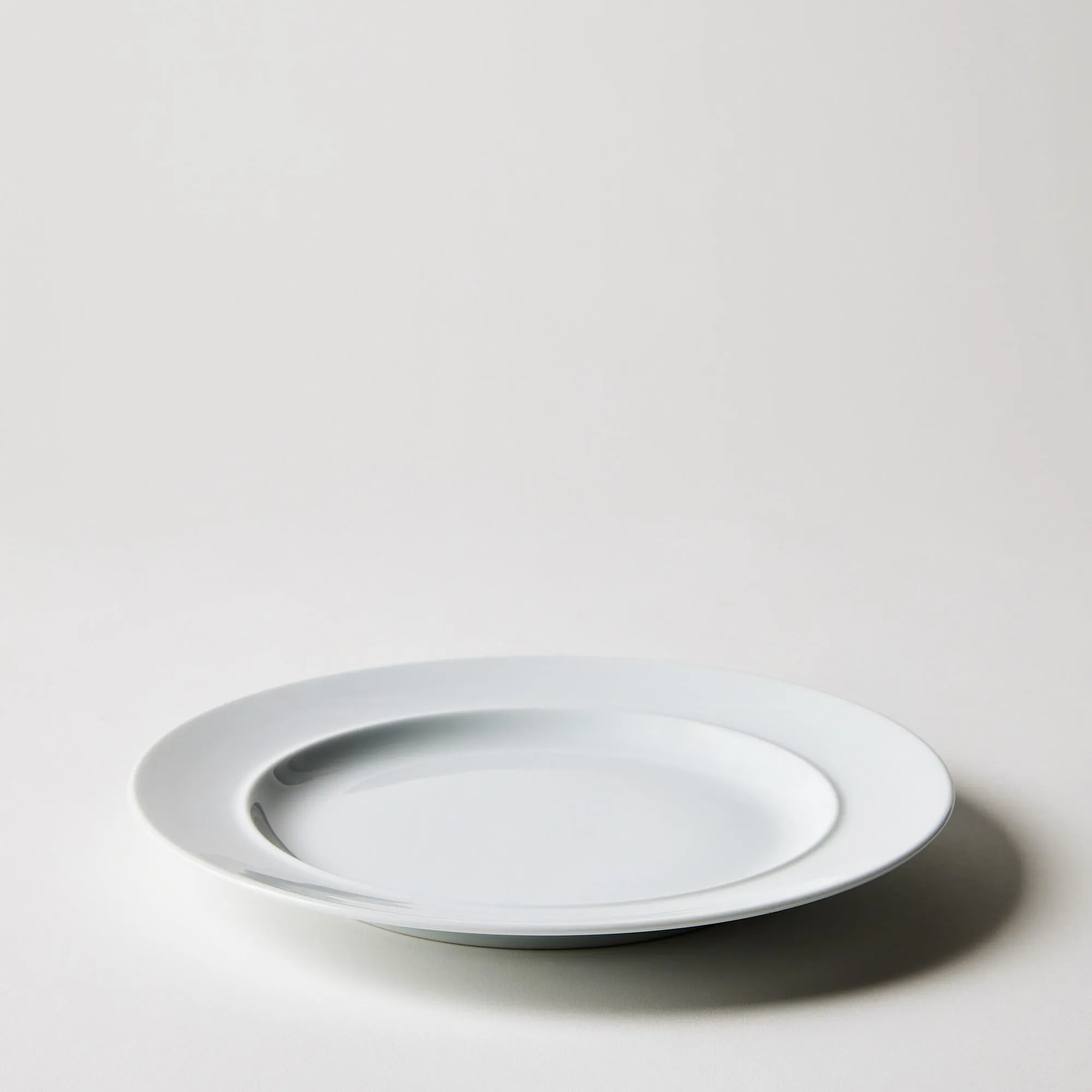 Cafe Blanc Porcelain Dinner Plate