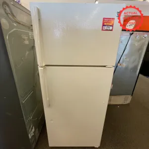 GE Electric Refrigerator TP0708