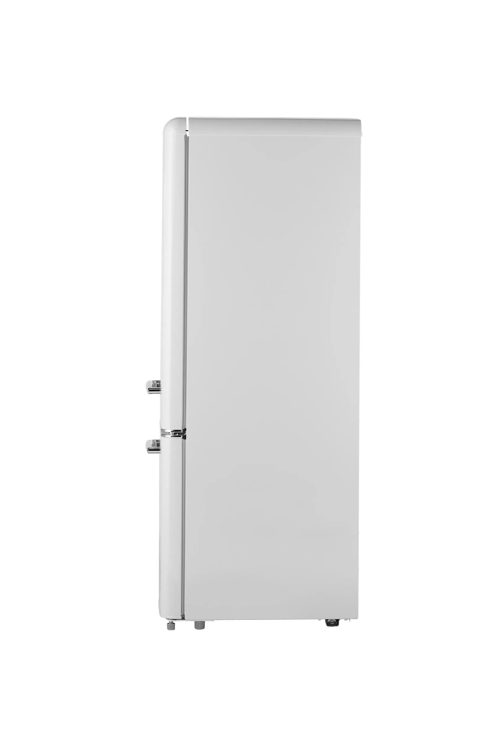 iio 7 Cu. Ft. Retro Refrigerator with Bottom Freezer in Frost White