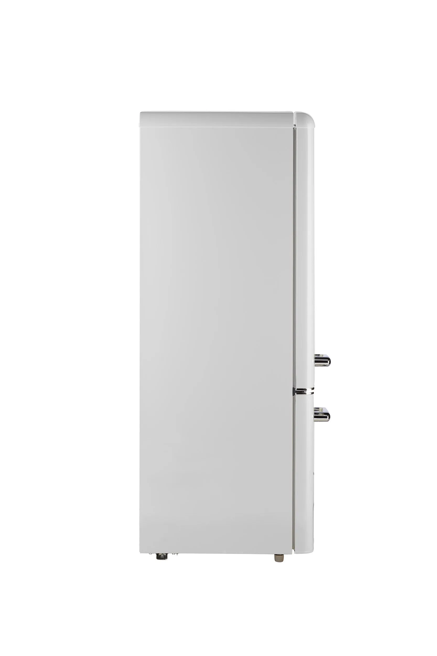 iio 7 Cu. Ft. Retro Refrigerator with Bottom Freezer in Frost White