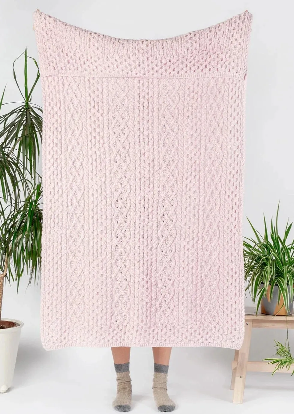 IrelandsEye Cashmere Merino Aran Throw | Pink Mist